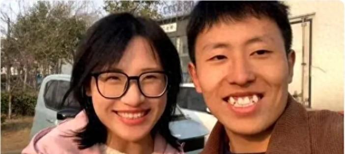 黑馬情侶提車了
