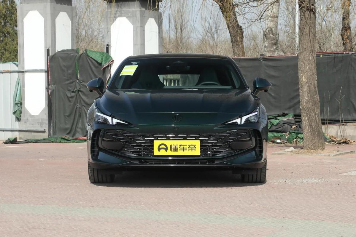 運動掀背轎車之爭,MG7深度對比大眾凌渡L,誰更值得入手?