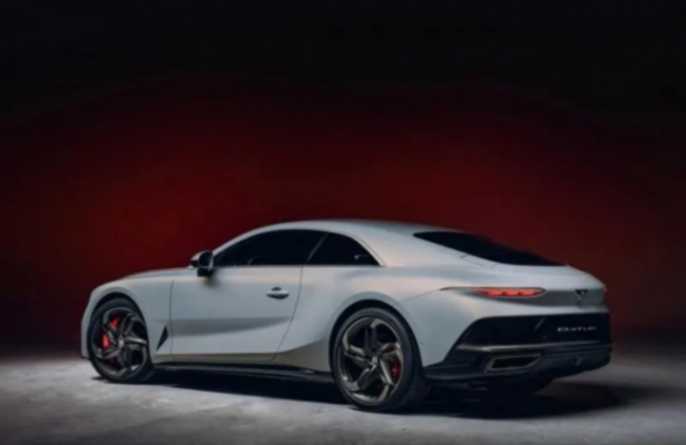 賓利Mulliner Batur將于北京車展發布