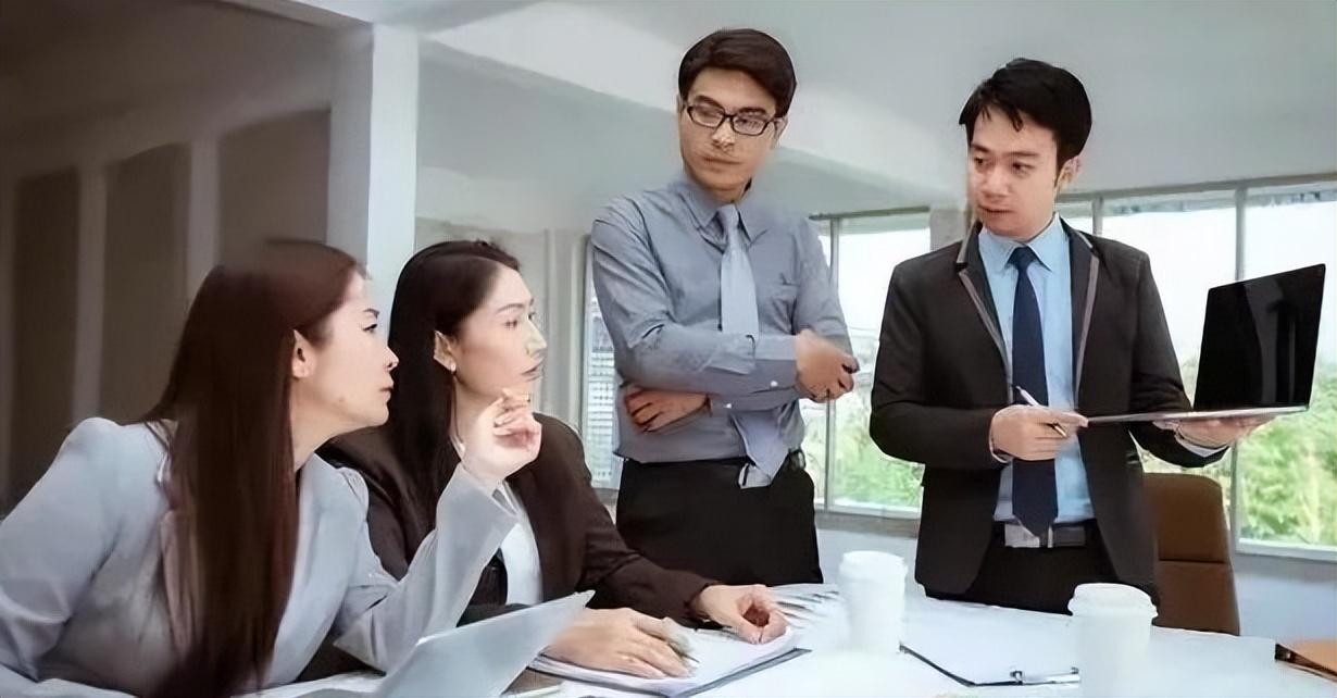華為逆境崛起:燒光1647億,利潤卻暴漲144%!外媒驚呼全面突圍