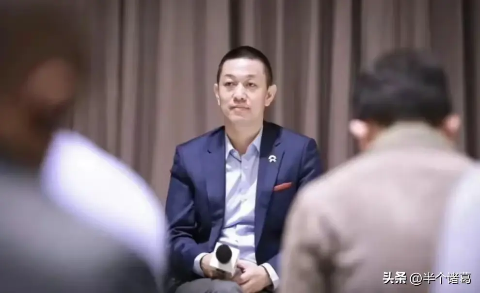 出爾反爾的李總,虧損近千億的蔚來,還能掙扎多久?