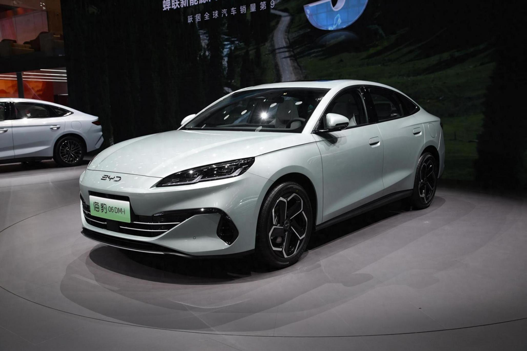 中型車/售價或超過12萬元 比亞迪海豹06 DM-i亮相2024北京車展
