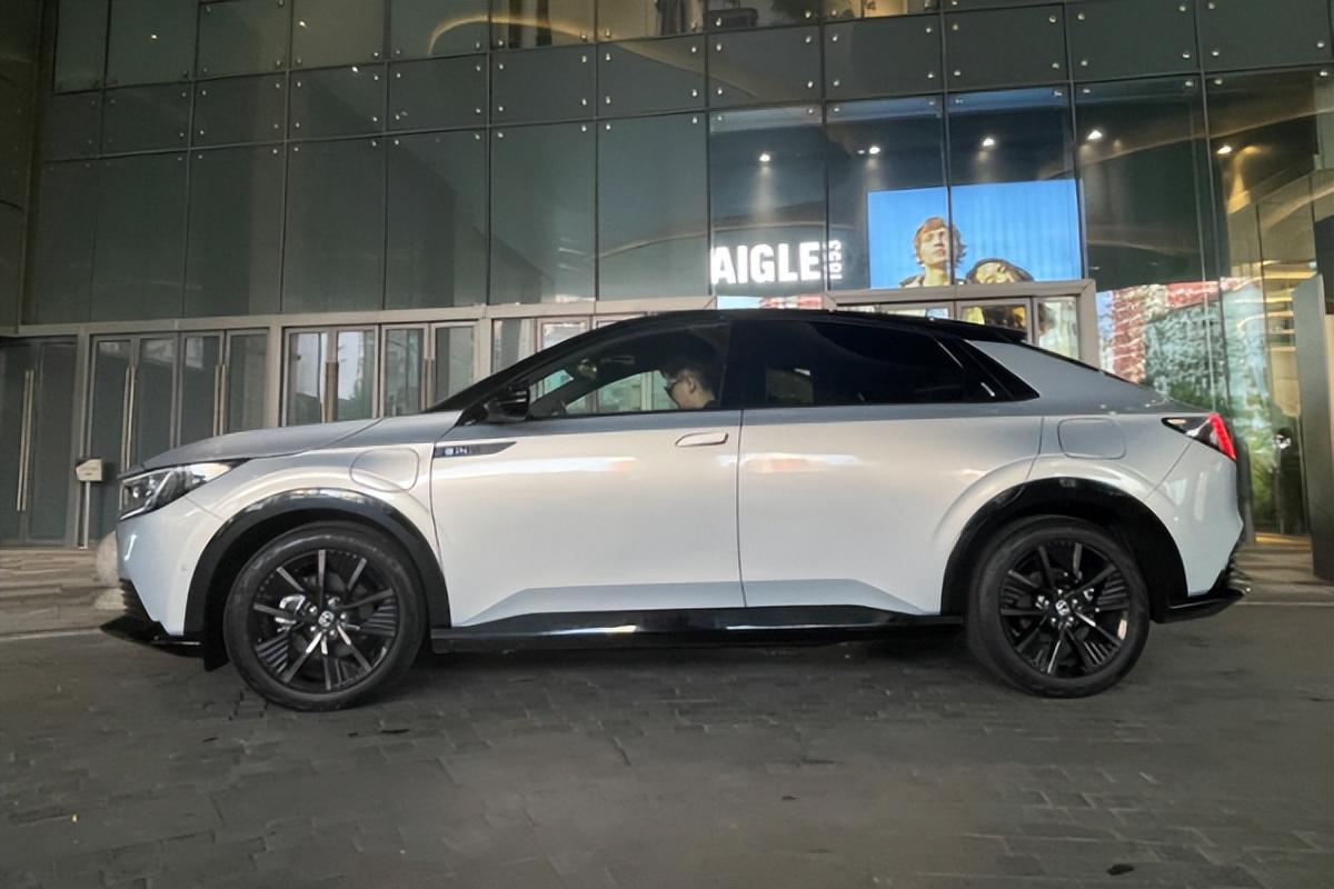 15.98萬起純電轎跑SUV 廣汽本田e:NP2極湃2不容錯過