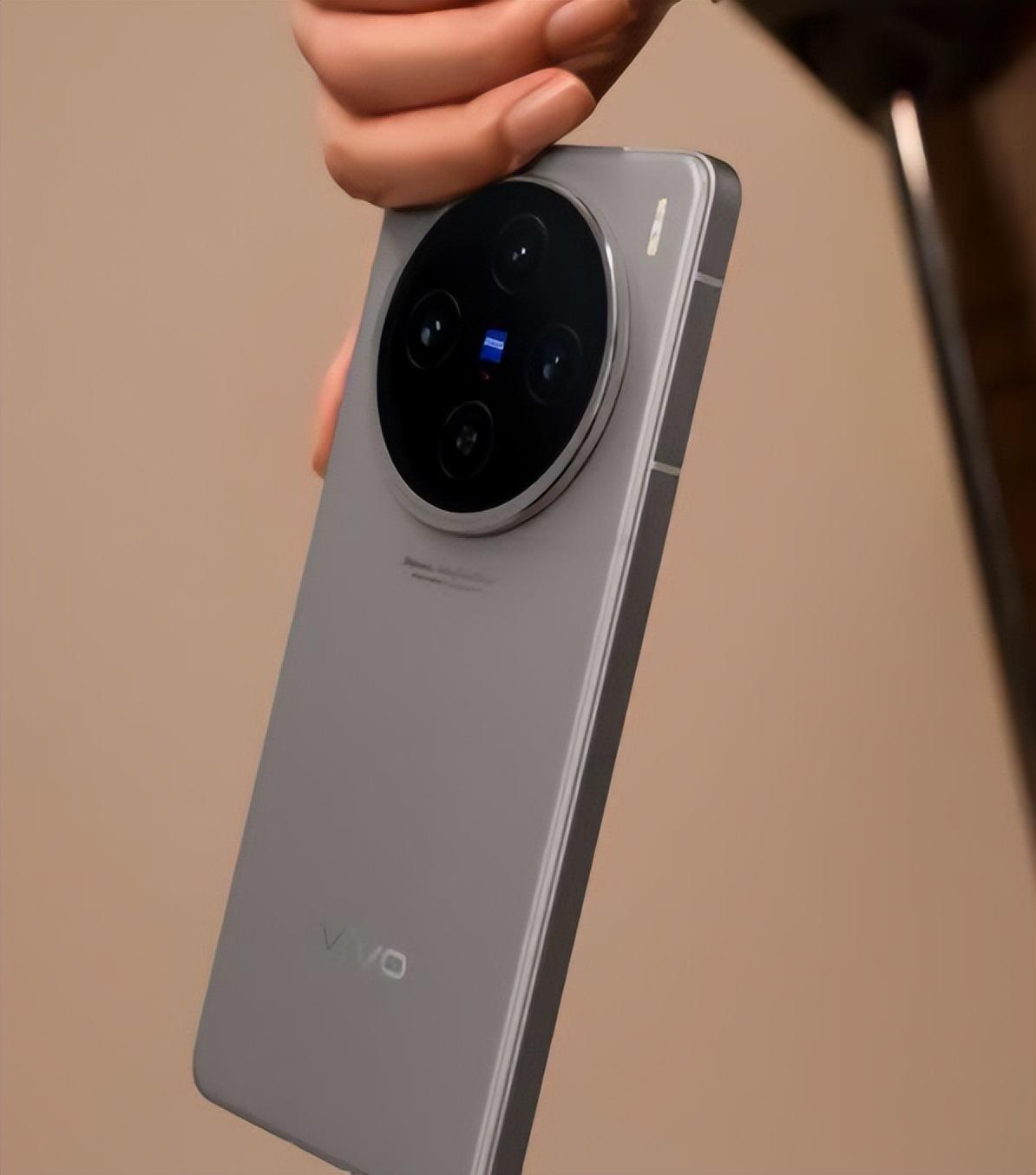 開局開門紅 vivo X100S驚艷亮相