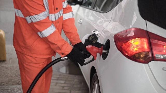油車跟電車到底怎么選?本質區別在哪里?