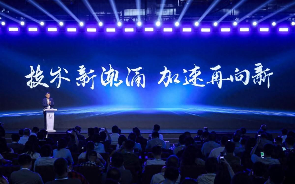 一只腳登上世界混動大舞臺,自主品牌榮威成技術反向輸出排頭兵