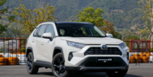 豐田SUV“放大招”,12.58萬一路跌至10萬,配7氣囊,家用靠譜