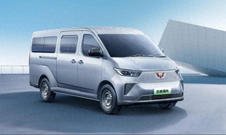 五菱全新純電動微面上市,配6座布局,兩種續航版本可選