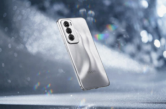 OPPO Reno12登場!Y2K風(fēng)格+四曲柔邊直屏,畢業(yè)季&父親節(jié)送禮首選