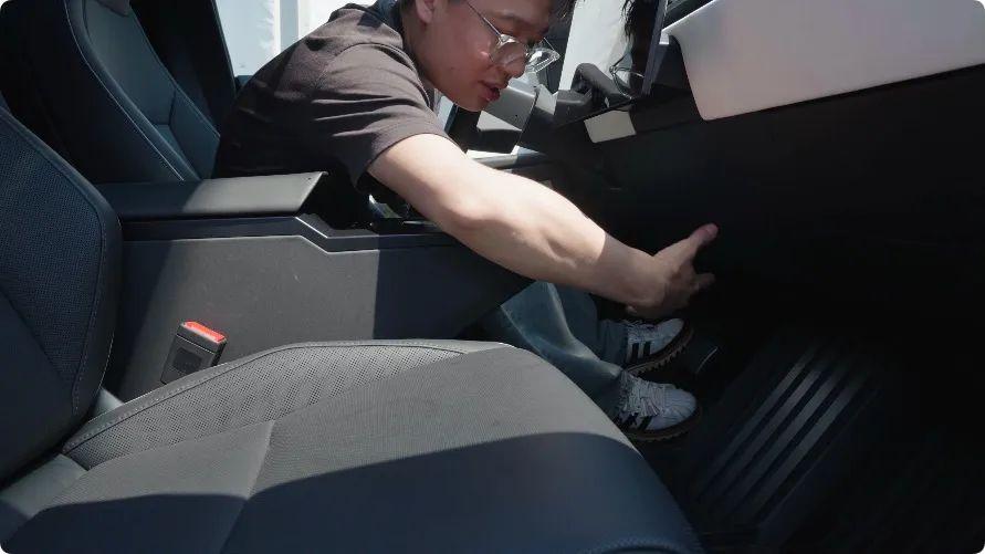 開完特斯拉 Cybertruck ,我真希望大伙兒都能試到