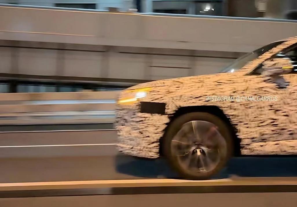 全新一代豐田RAV4官方宣傳圖正式曝光 外觀變化大 年內發布