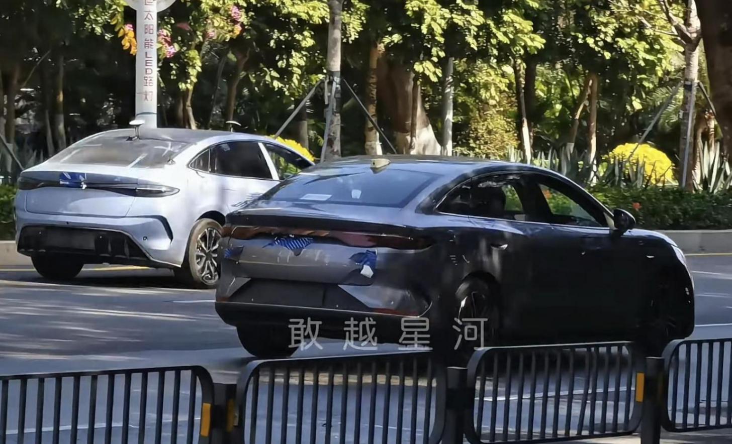 2025年年內(nèi)上市!比亞迪全新轎車秦L EV的實(shí)車諜照曝光