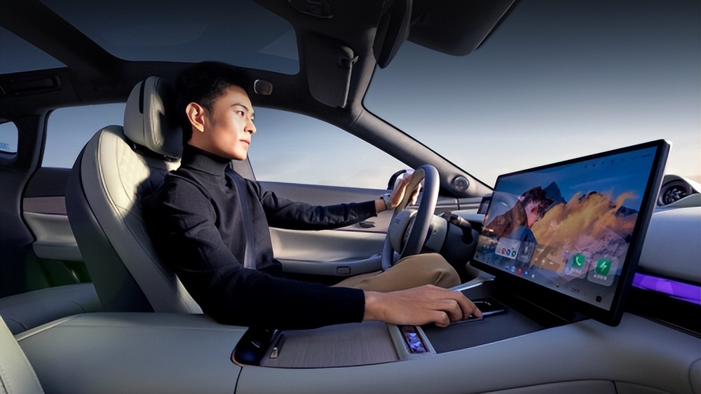 20萬級增程轎車標桿對比 星紀元ES與比亞迪漢DM-i誰更勝一籌?