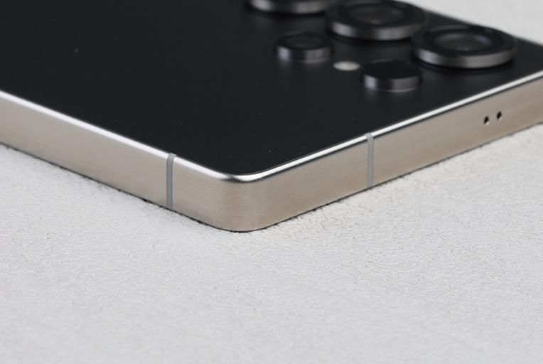 AI“超大杯”——三星Galaxy S25 Ultra評(píng)測(cè)