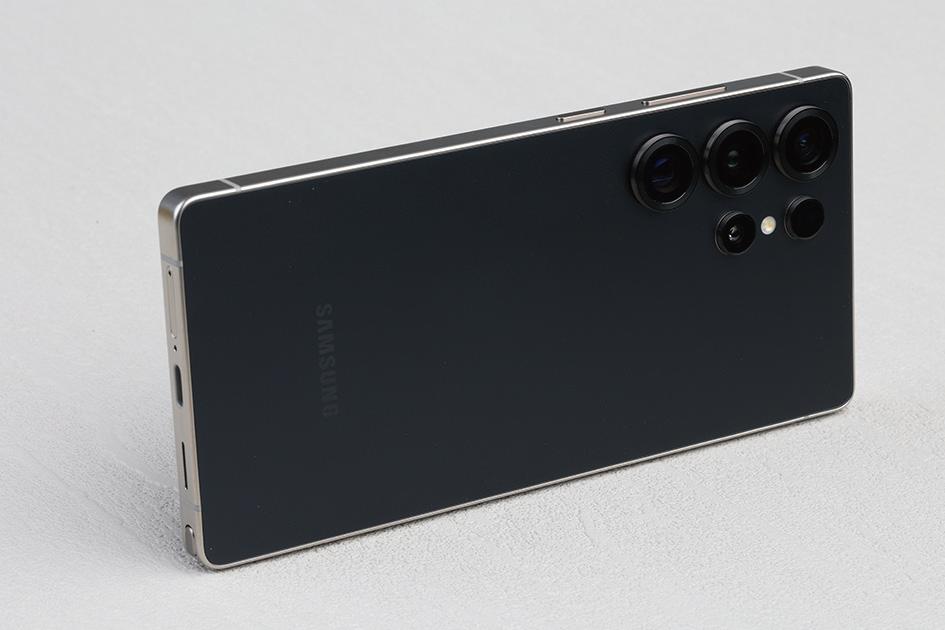 AI“超大杯”——三星Galaxy S25 Ultra評(píng)測(cè)