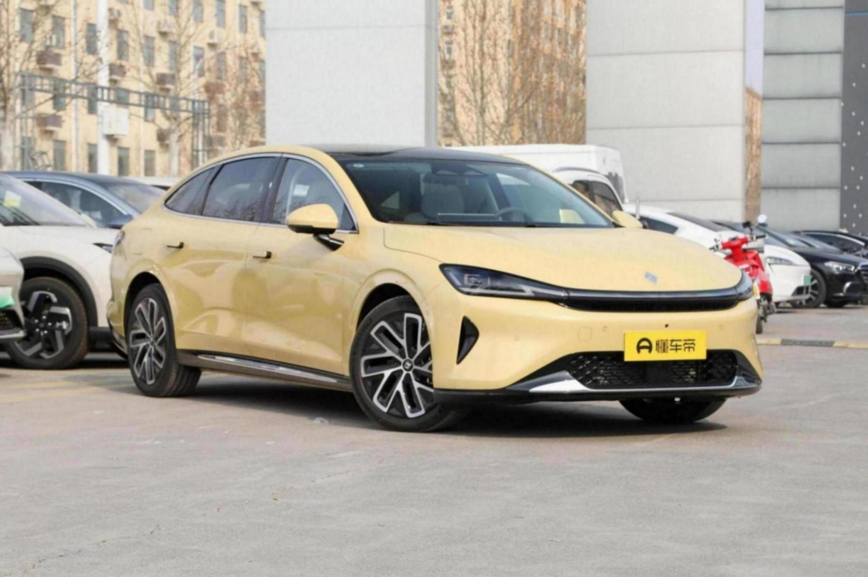 全系800V/540°透明底盤/9H車漆/真代客泊車,試駕寶駿享境