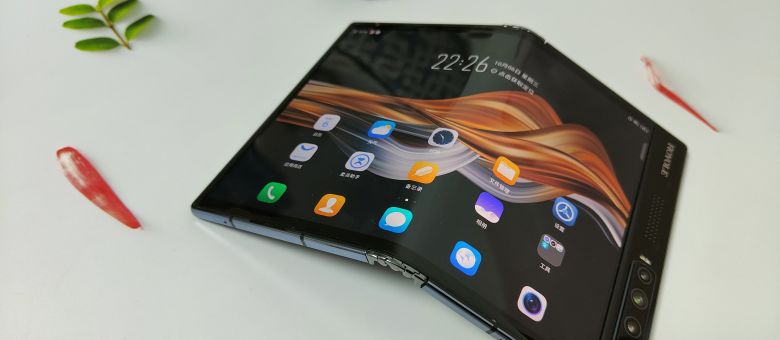 折疊屏系統較量!華碩 ROG UI 與 vivo OriginOS 誰更無縫?