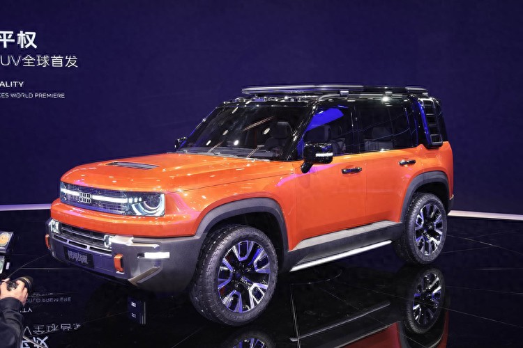 吉利也推硬派“方盒子”硬派SUV,還能涉水!