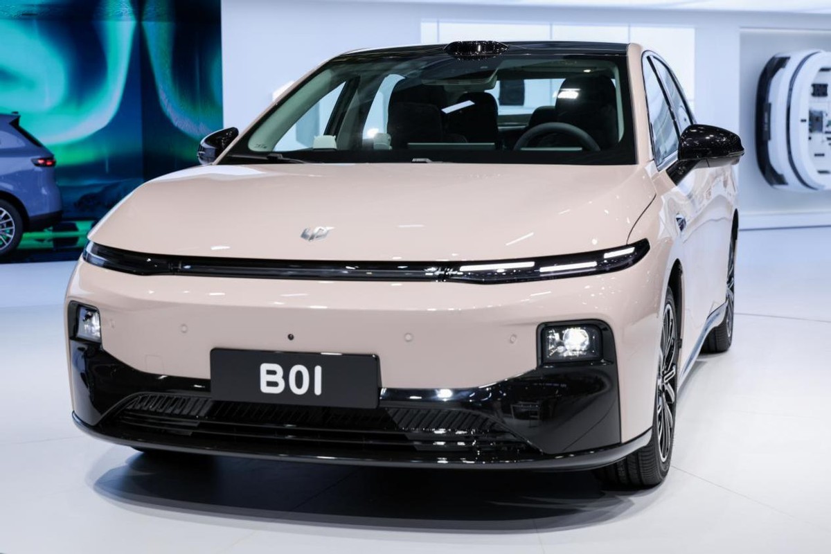 上海車展新能源轎車爭(zhēng)鋒,為何零跑B01能脫穎而出?