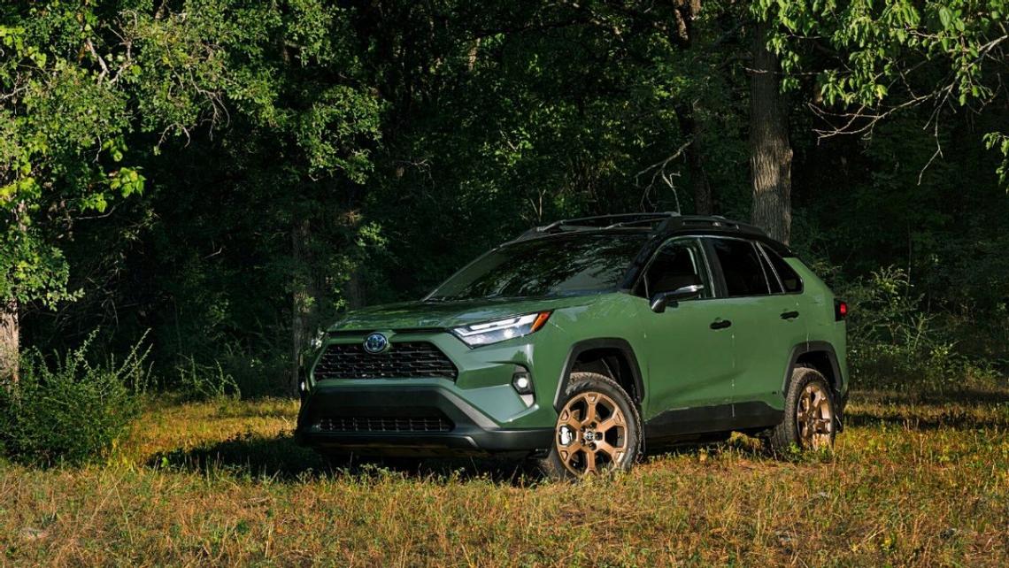 豐田 RAV4 與 RAV4 混合動力車對比
