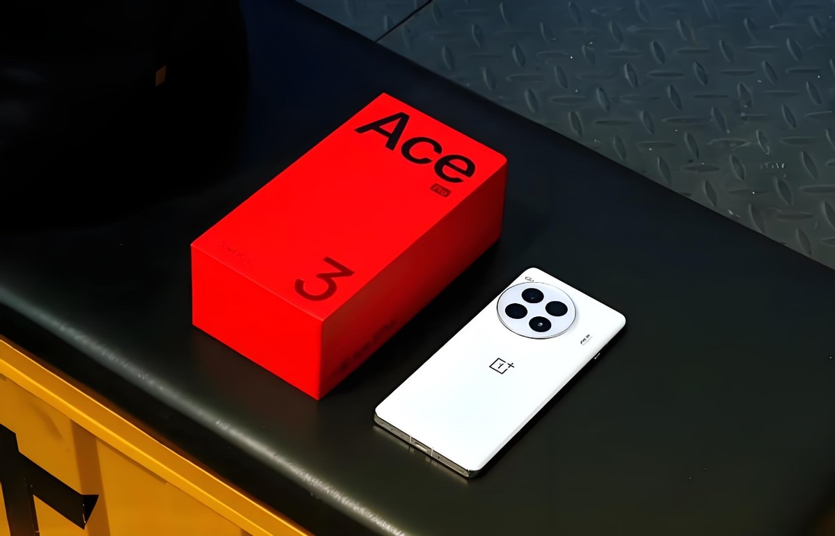 一加不講武德!從4599元跌至2804元,24GB+1TB+陶瓷材質+6100mAh